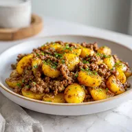 Garlic Butter Ground Beef and Potato Skillet